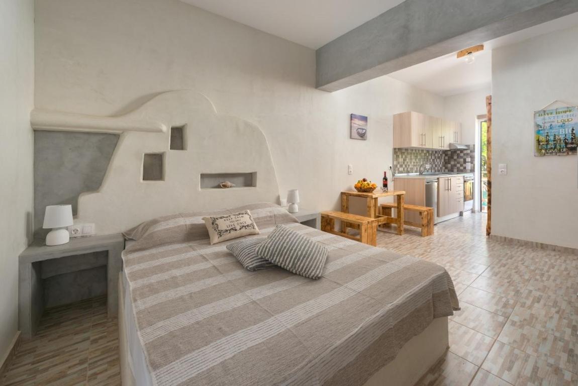 Christos studios&family apartments Stegna Habitación foto