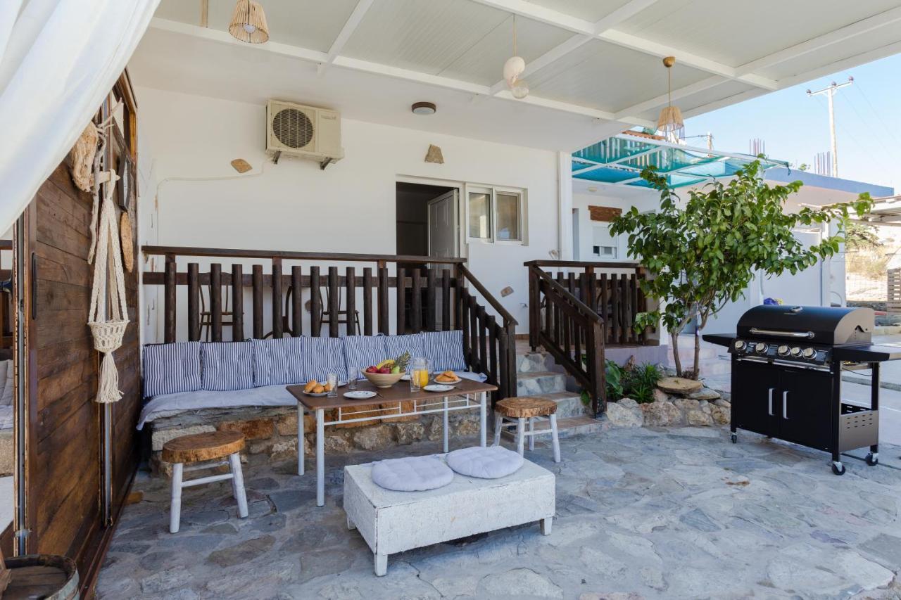 Christos studios&family apartments Stegna Exterior foto