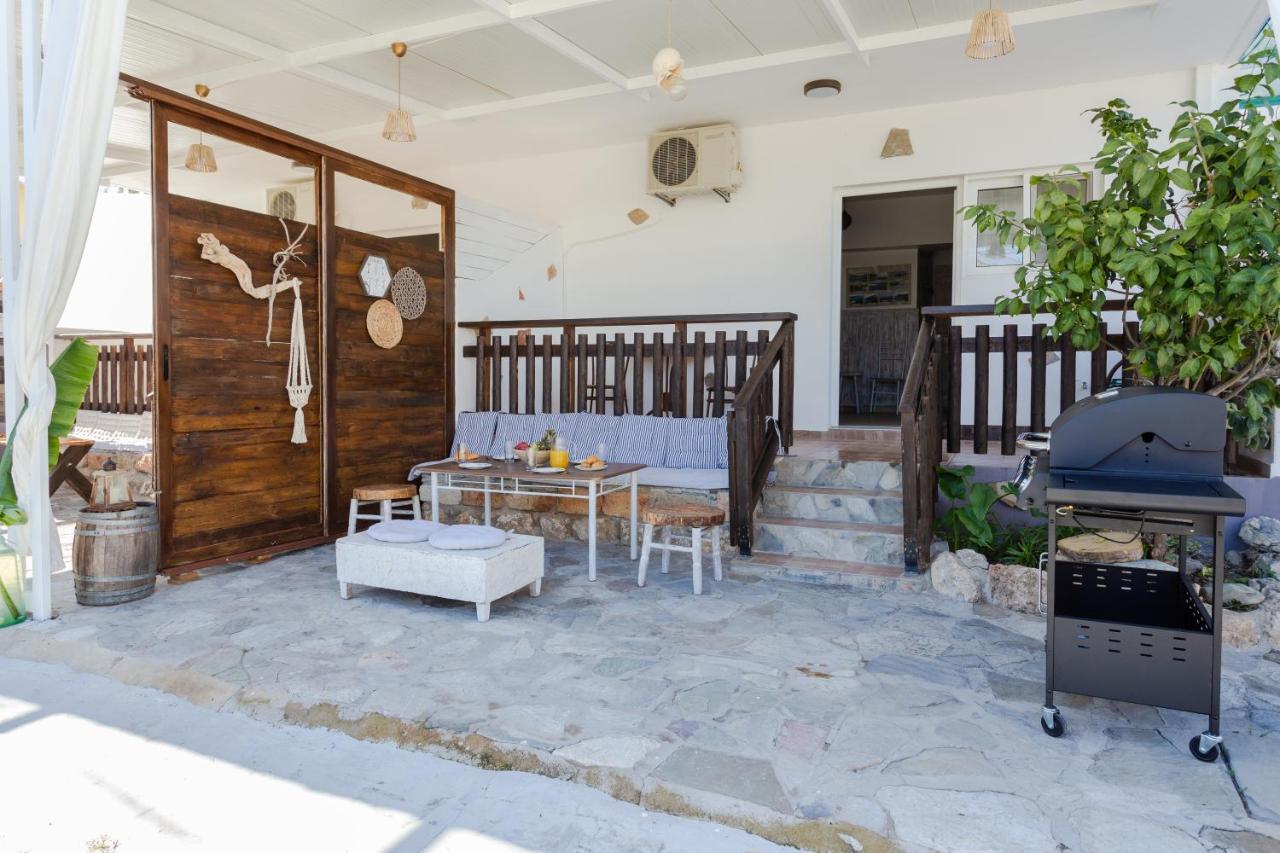 Christos studios&family apartments Stegna Exterior foto