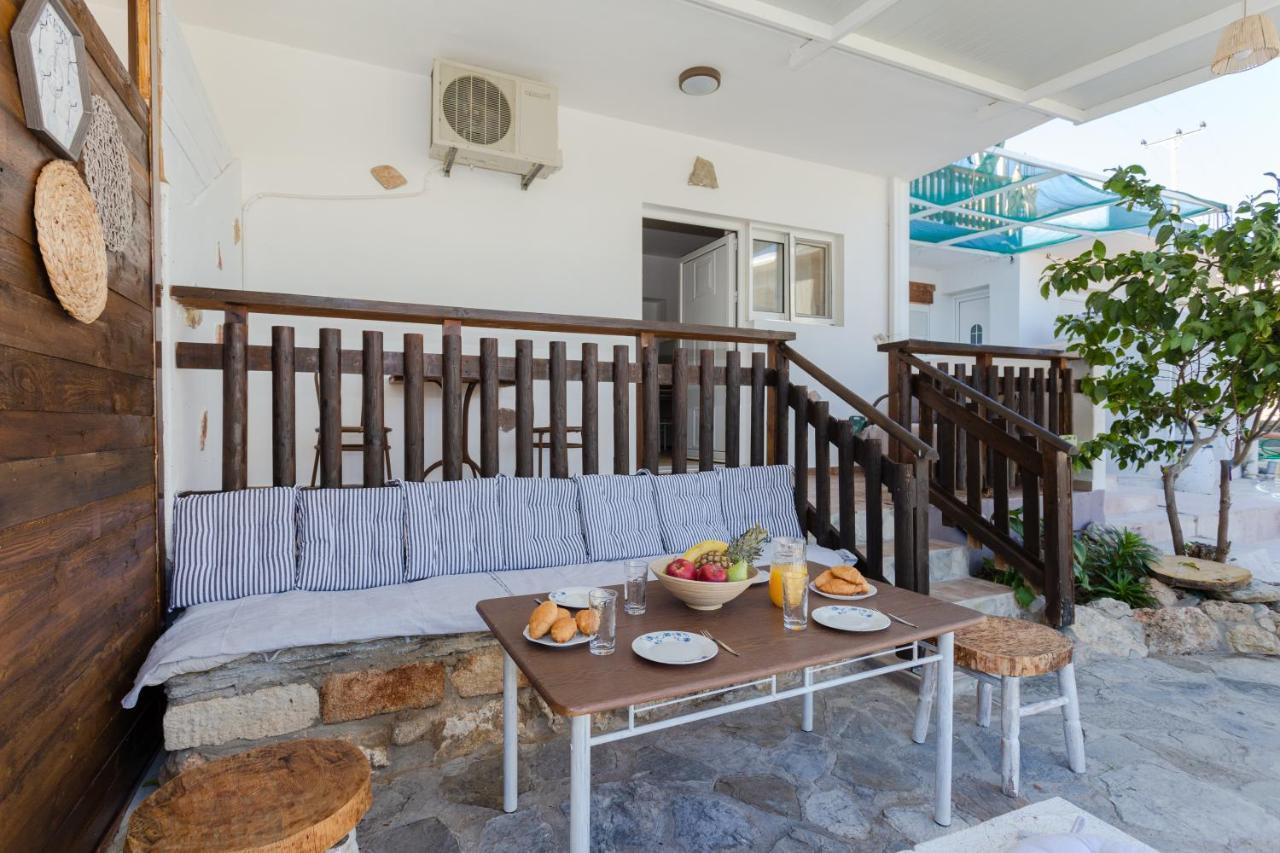 Christos studios&family apartments Stegna Exterior foto