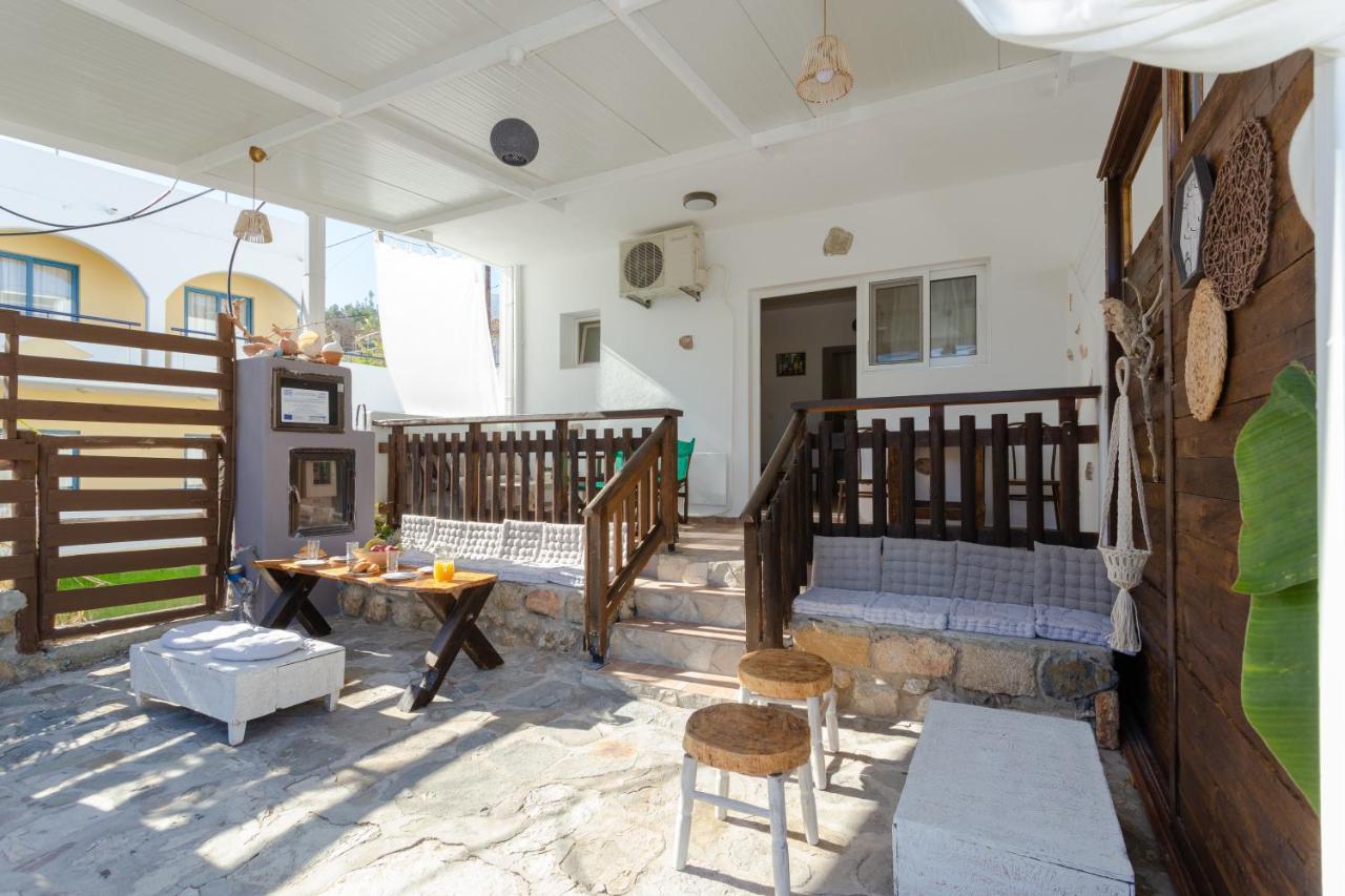 Christos studios&family apartments Stegna Exterior foto