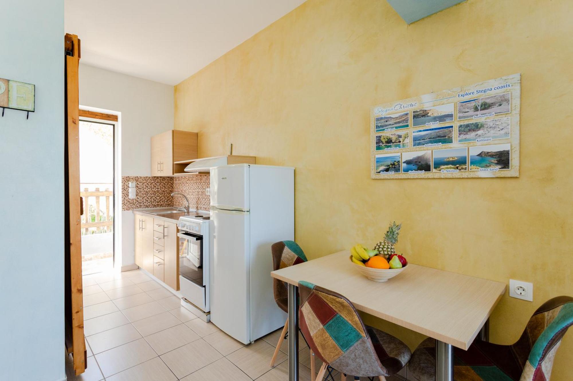 Christos studios&family apartments Stegna Habitación foto