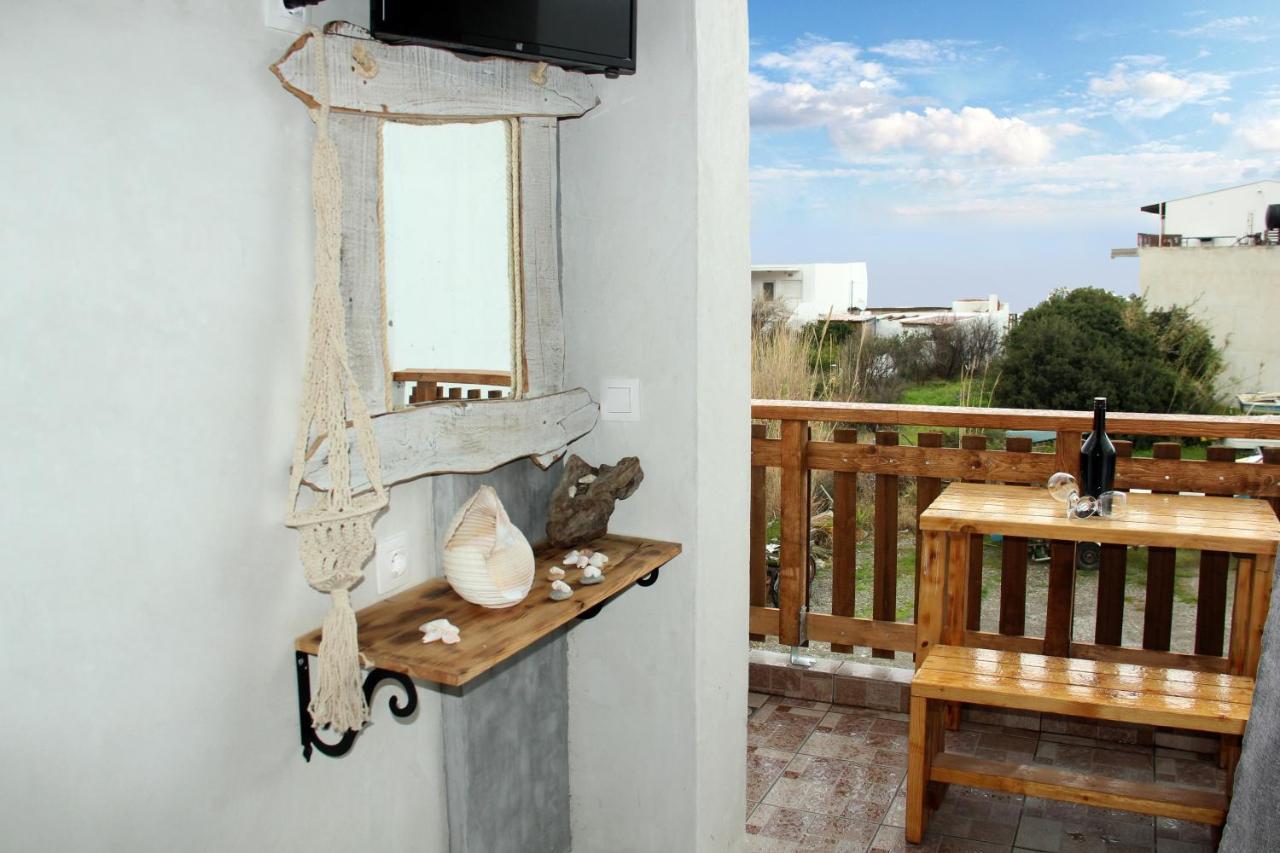 Christos studios&family apartments Stegna Exterior foto